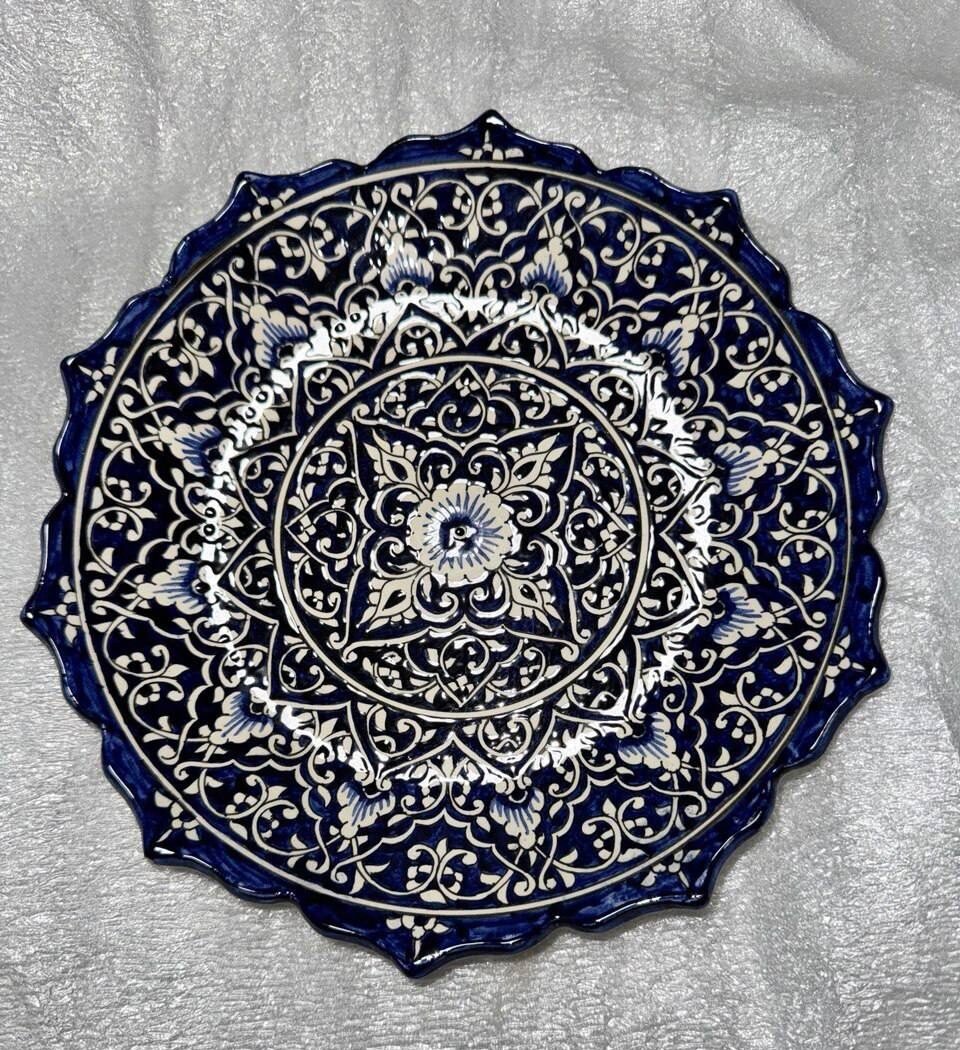 qora qalam hand painted ceramic plate Qora Qalam hand-painted ceramic plate 26 cm Uzbek art